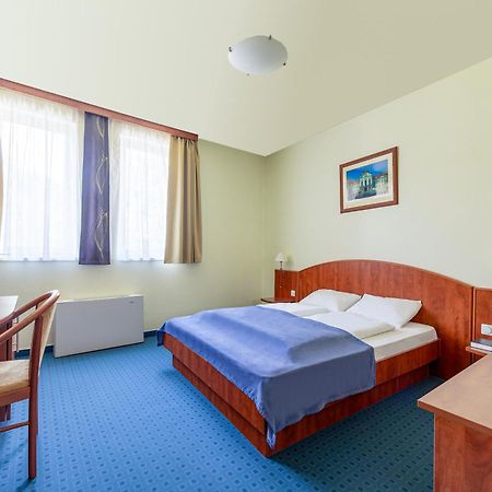 Villa Oliver Goedoello Zewnętrze zdjęcie